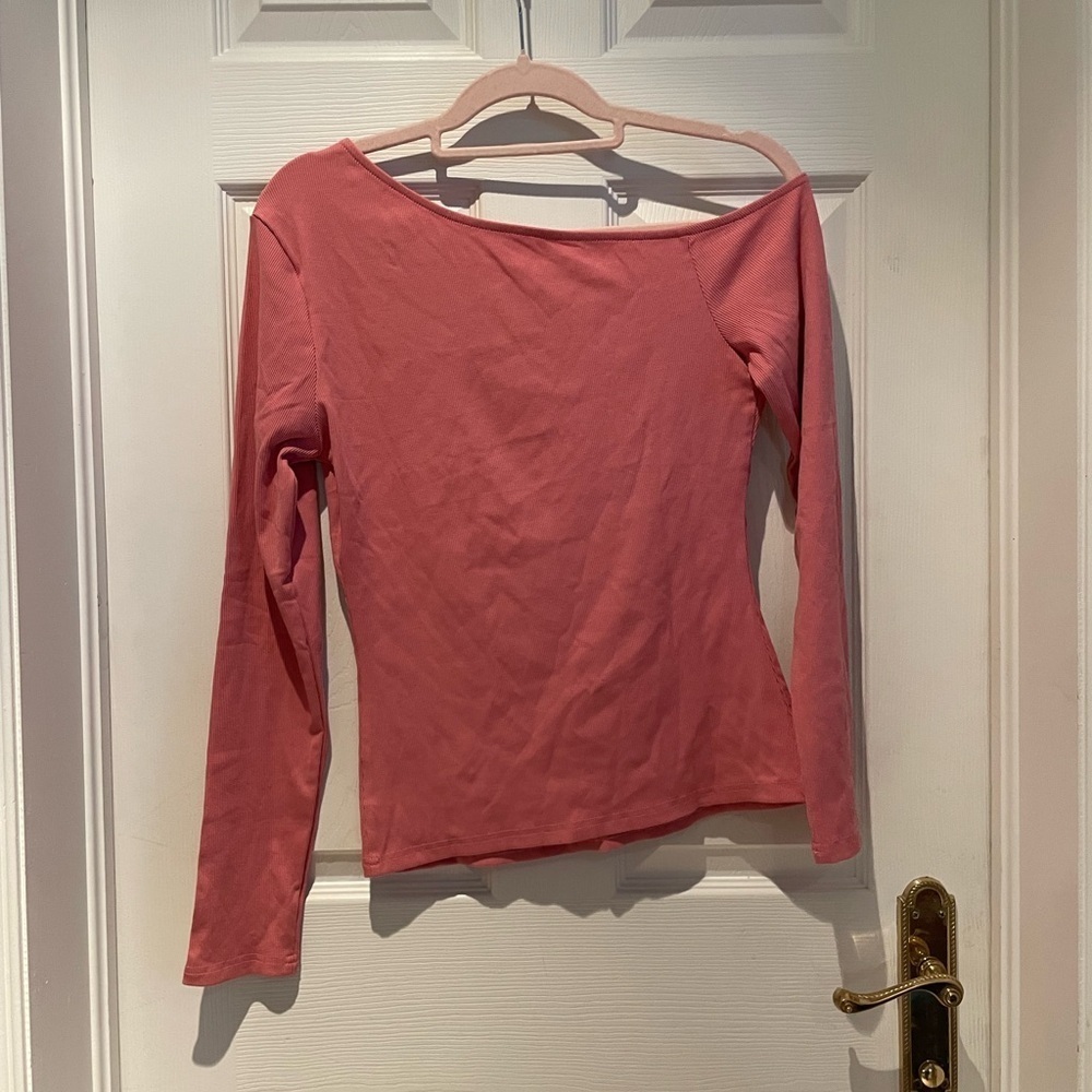 Long sleeved one shoulder top - Picture 2 of 3